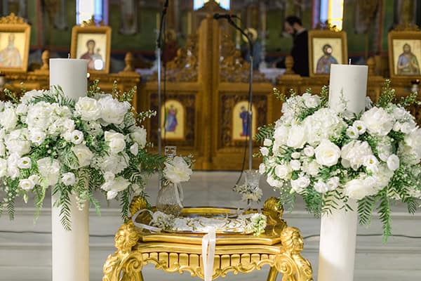 fairytale-summer-wedding-athens-impressive-floral-arrangements-white-hues_41