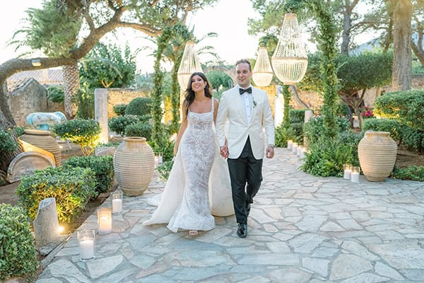 fairytale-summer-wedding-athens-impressive-floral-arrangements-white-hues_91