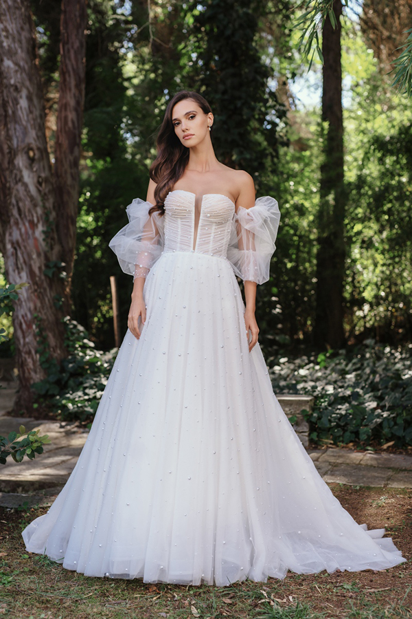 impressive-wedding-gown-costantino-bride-stunning-bridal-look_10