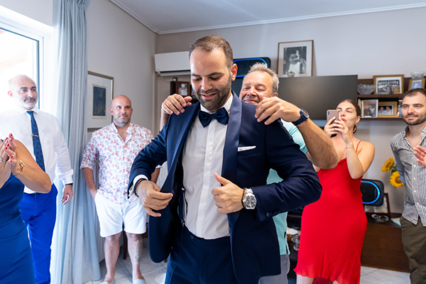 lovely-romantic-wedding-athens-roses-hydrangeas-light-tones_11