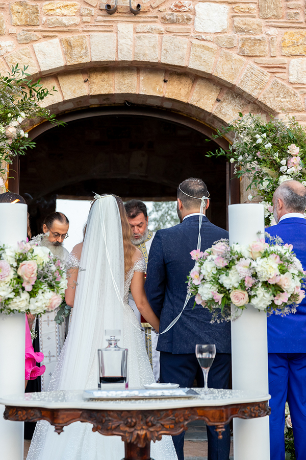 lovely-romantic-wedding-athens-roses-hydrangeas-light-tones_22