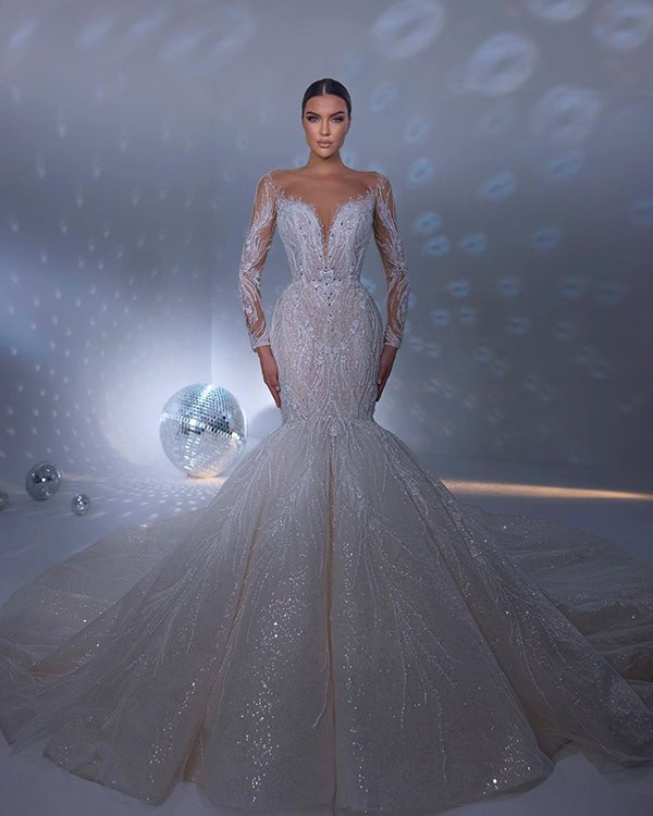 most-shiny-wedding-gowns-demetrios-magic_08