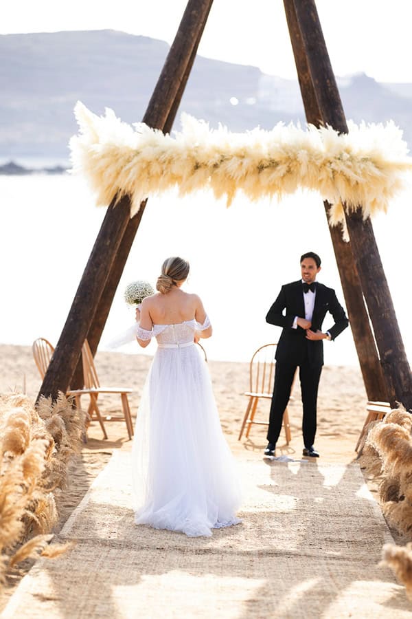 outdoor-boho-wedding-mykonos-pampas-grass_40