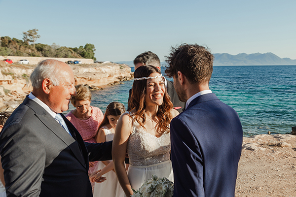 outdoor-spring-wedding-aigina-white-romantic-florals_11