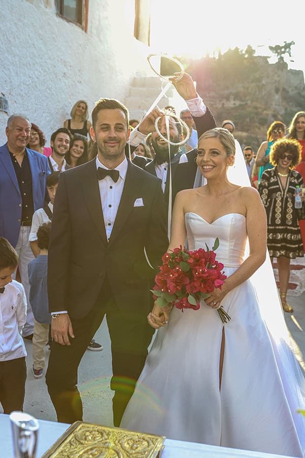 outdoor-summer-wedding-parga-blooms-bougainvillea_07