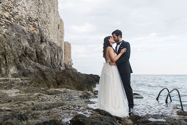 romantic-fall-wedding-sparta-white-blooms-olive_23