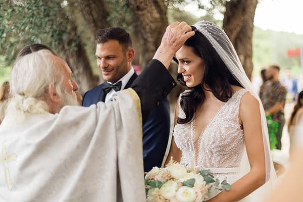 romantic-summer-wedding-athens-roses-white-hydrangeas_45