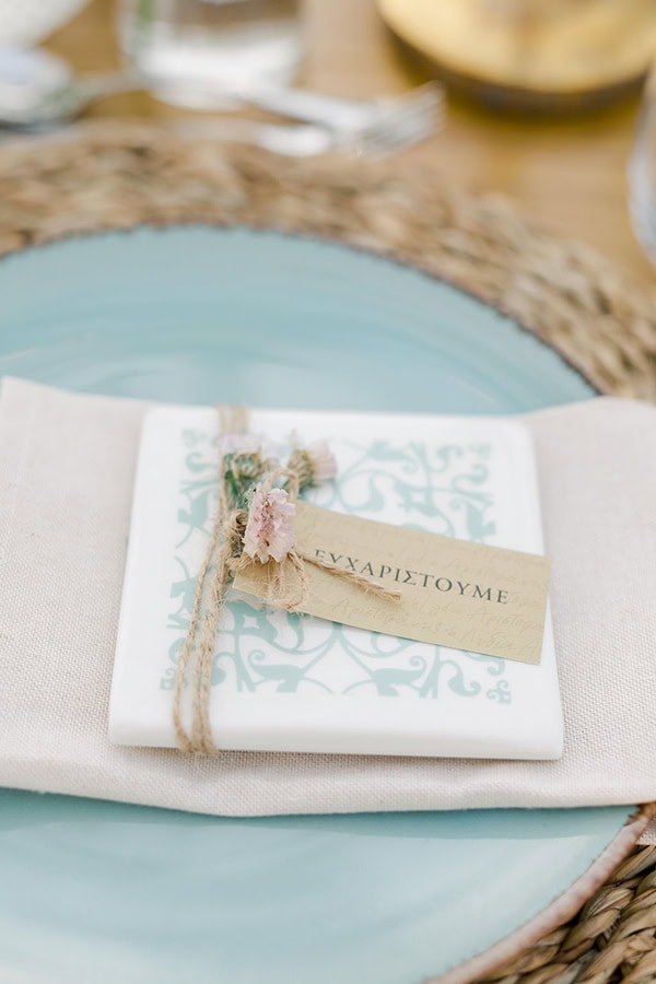 rustic-chic-wedding-impressive-floral-arrangments-magic-lighting_51