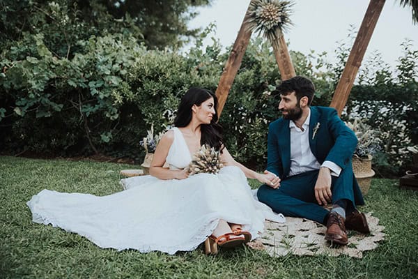 rustic-summer-wedding-athens-levander-wheat_04