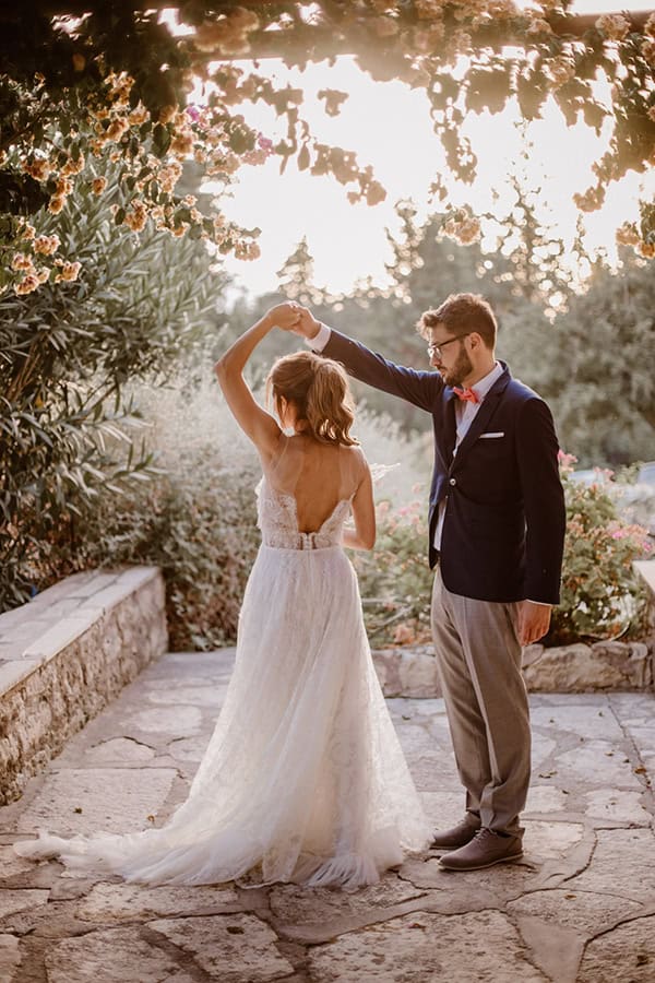 rustic-summer-wedding-chania-wheats-pottery-details_01x