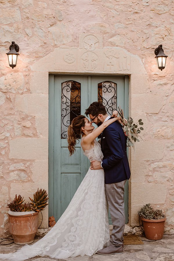 rustic-summer-wedding-chania-wheats-pottery-details_16x