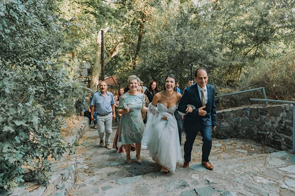 rustic-summer-wedding-platres-roses-eucalyptus_14