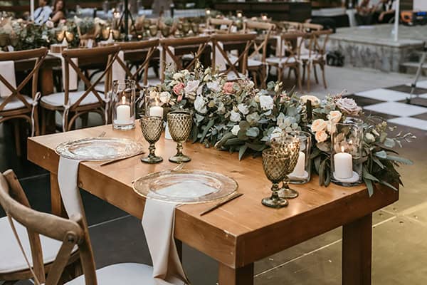 rustic-summer-wedding-platres-roses-eucalyptus_30