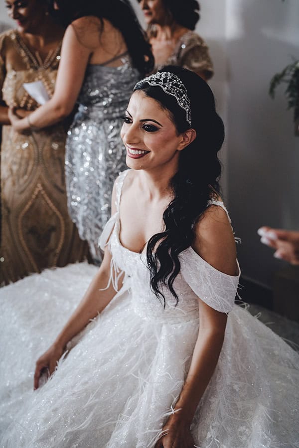 stunning-wedding-nicosia-romantic-details-roses_07