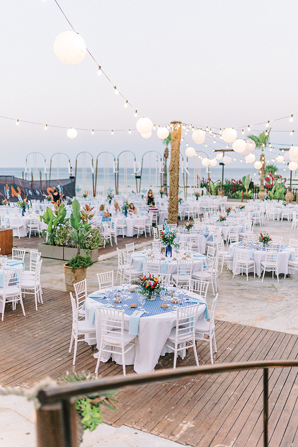 stylish-summer-wedding-nava-seaside-colorful-florals_42