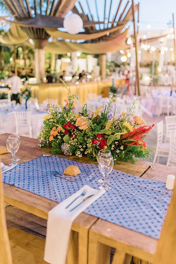 stylish-summer-wedding-nava-seaside-colorful-florals_43x