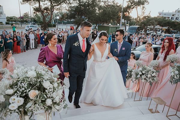 summer-wedding-athens-romantic-arrangments-roses-olive_23