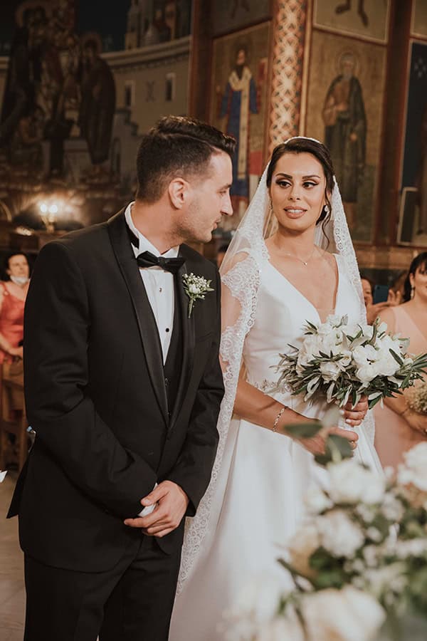 summer-wedding-athens-romantic-arrangments-roses-olive_28