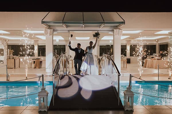 summer-wedding-athens-romantic-arrangments-roses-olive_43