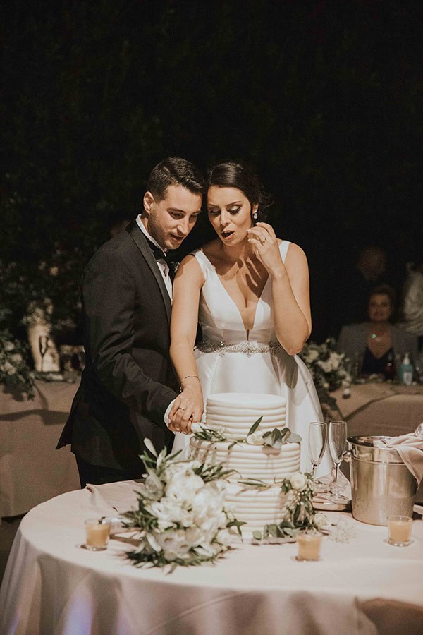 summer-wedding-athens-romantic-arrangments-roses-olive_44