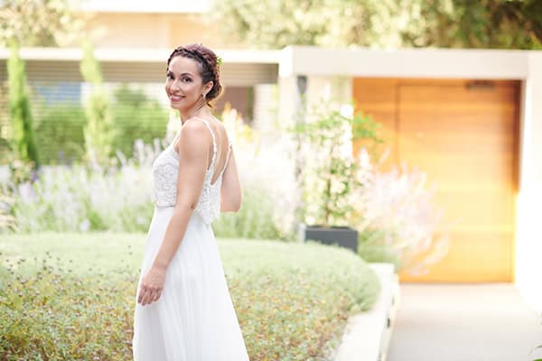 summer-wedding-athens-wheat-colorful-flowers_06
