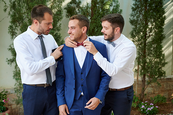 summer-wedding-athens-wheat-colorful-flowers_08