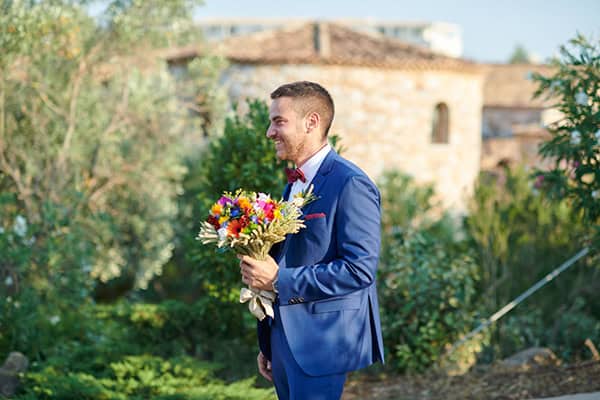 summer-wedding-athens-wheat-colorful-flowers_09
