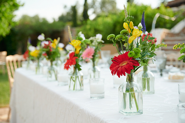 summer-wedding-athens-wheat-colorful-flowers_13