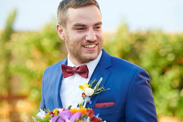 summer-wedding-athens-wheat-colorful-flowers_14