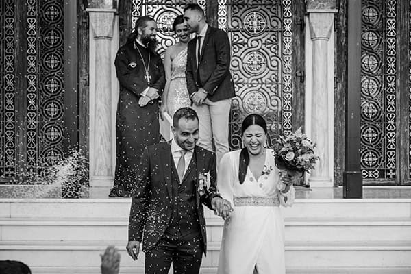 summer-wedding-drama-colorful-florals_13z