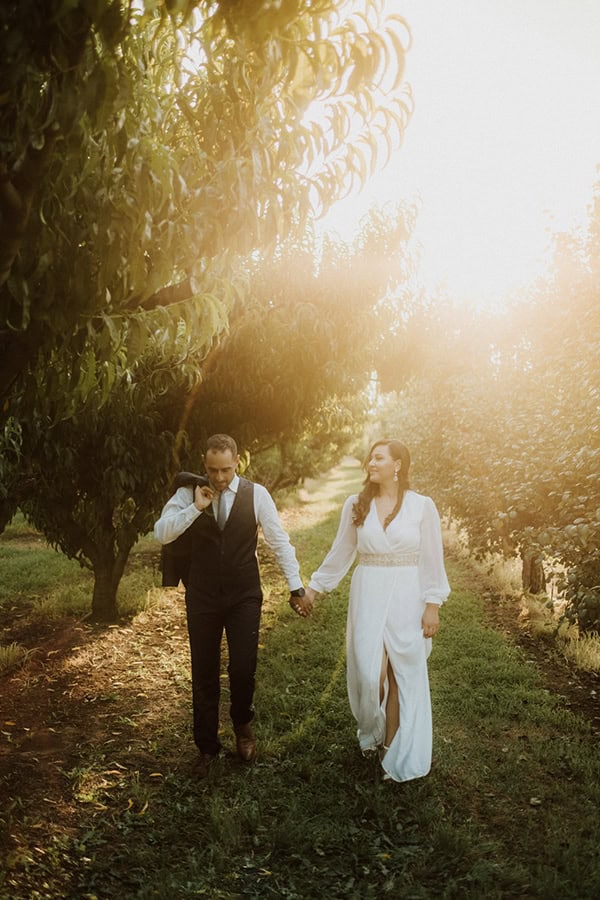 summer-wedding-drama-colorful-florals_37