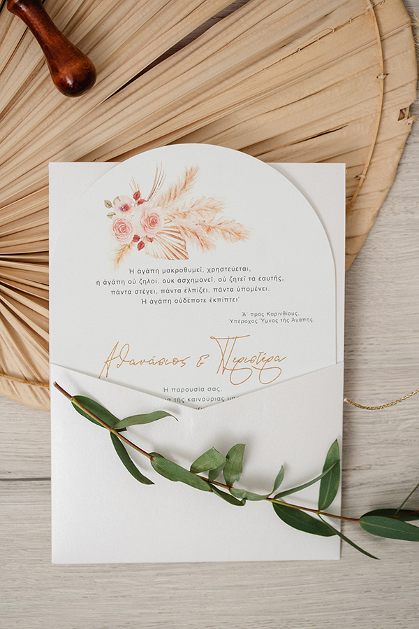 summer-wedding-pampas-grass-other-florals-pastel-hues_11