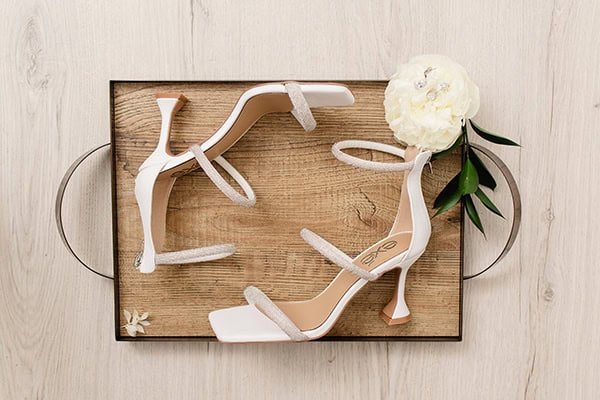 summer-wedding-pampas-grass-other-florals-pastel-hues_13