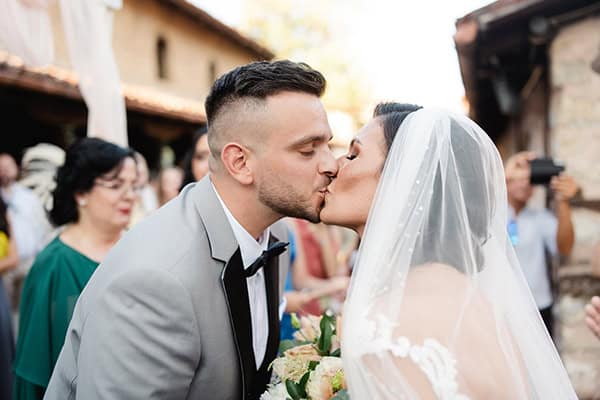 summer-wedding-pampas-grass-other-florals-pastel-hues_38