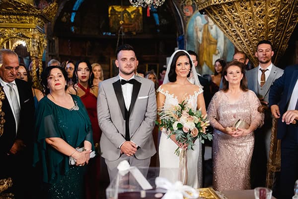 summer-wedding-pampas-grass-other-florals-pastel-hues_40