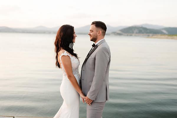 summer-wedding-pampas-grass-other-florals-pastel-hues_58