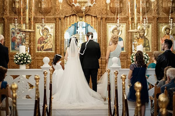 beautiful-fall-wedding-drama-romantic-blooms-white-color_13x