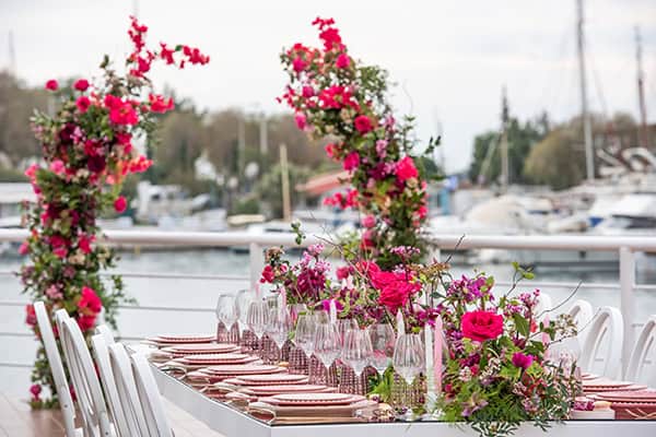 beautiful-styled-shoot-lush-florals-fuchsia-bugainvilleas-roses_04x