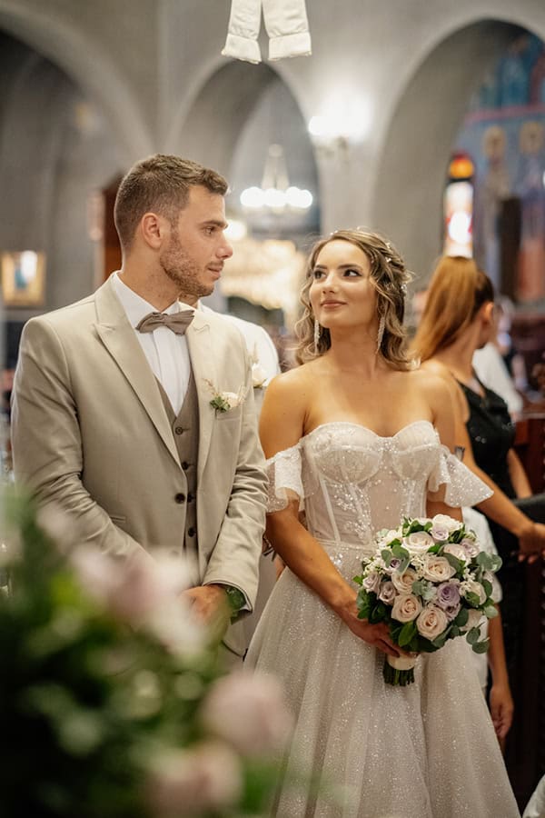 beautiful-summer-wedding-drama-pampas-grass-purple-roses_13