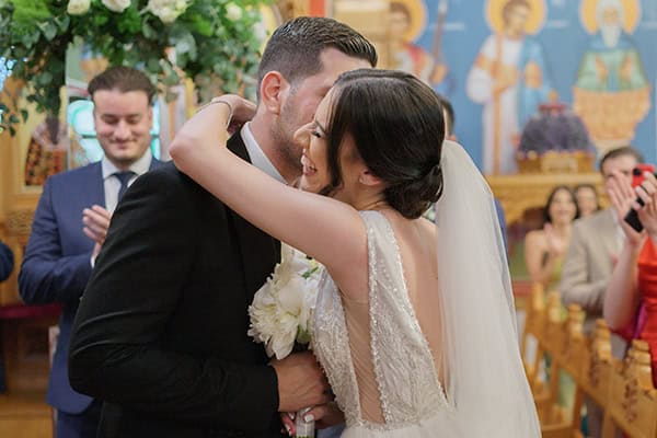 beautiful-summer-wedding-limassol-white-florals_16