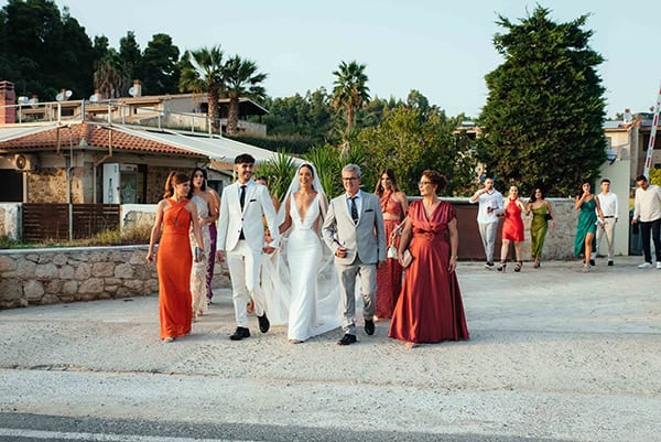 beautiful-summer-wedding-trikala-white-peonies_15
