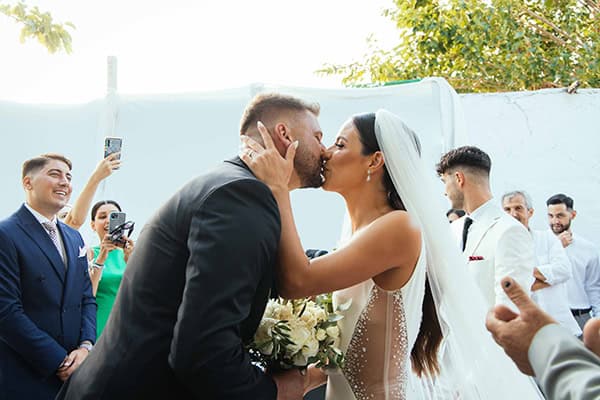 beautiful-summer-wedding-trikala-white-peonies_17