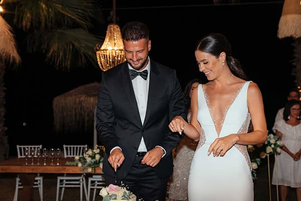 beautiful-summer-wedding-trikala-white-peonies_23