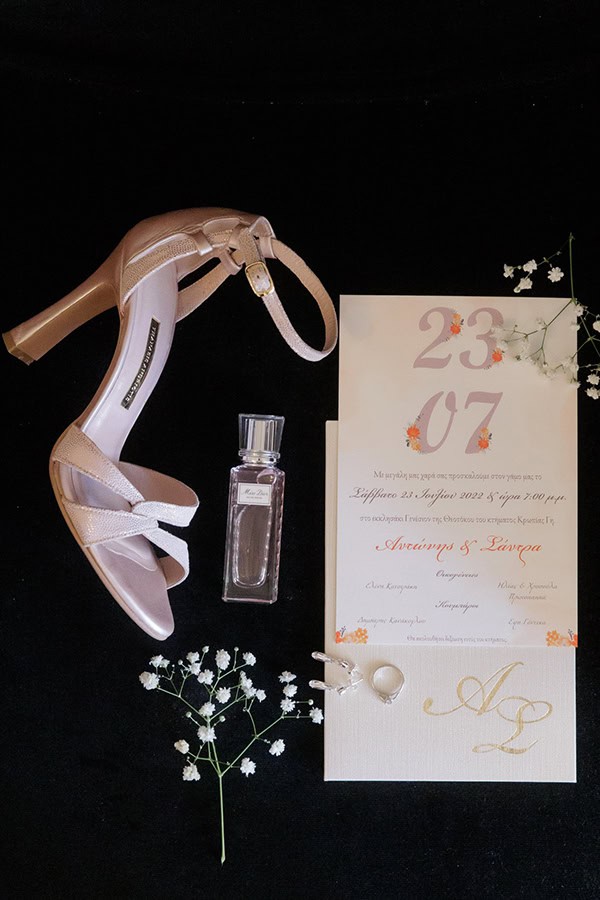 boho-summer-wedding-kropias-gi-colorful-florals-pampas-grass_06