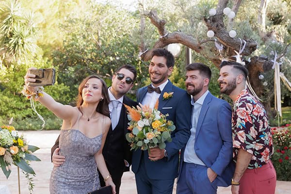 boho-summer-wedding-kropias-gi-colorful-florals-pampas-grass_11