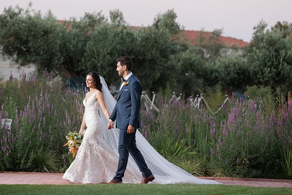 boho-summer-wedding-kropias-gi-colorful-florals-pampas-grass_18