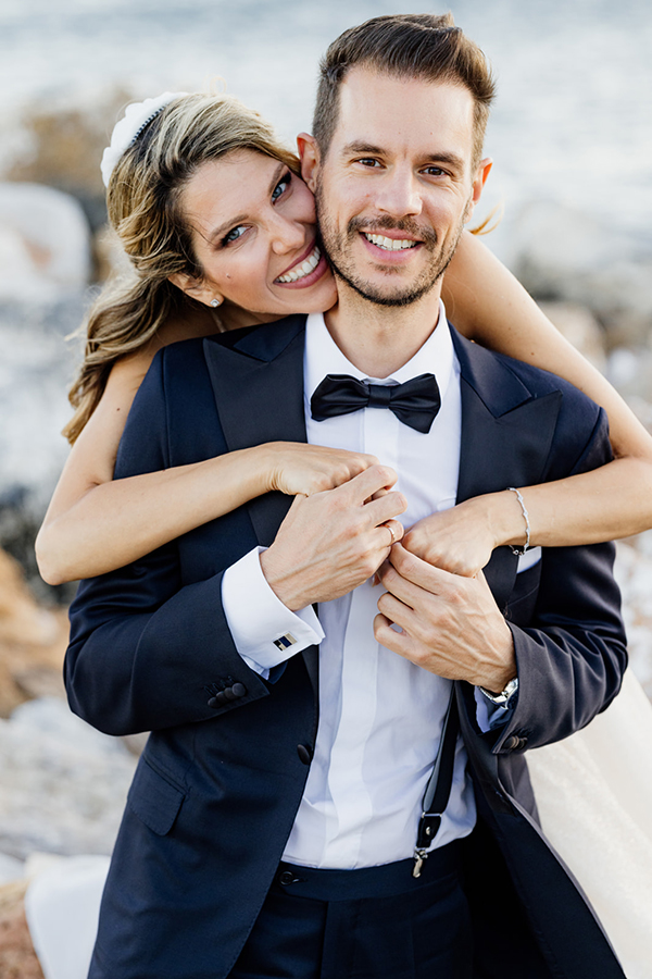 chic-summer-wedding-ktima-laas-peach-roses-white-lycianthous_02