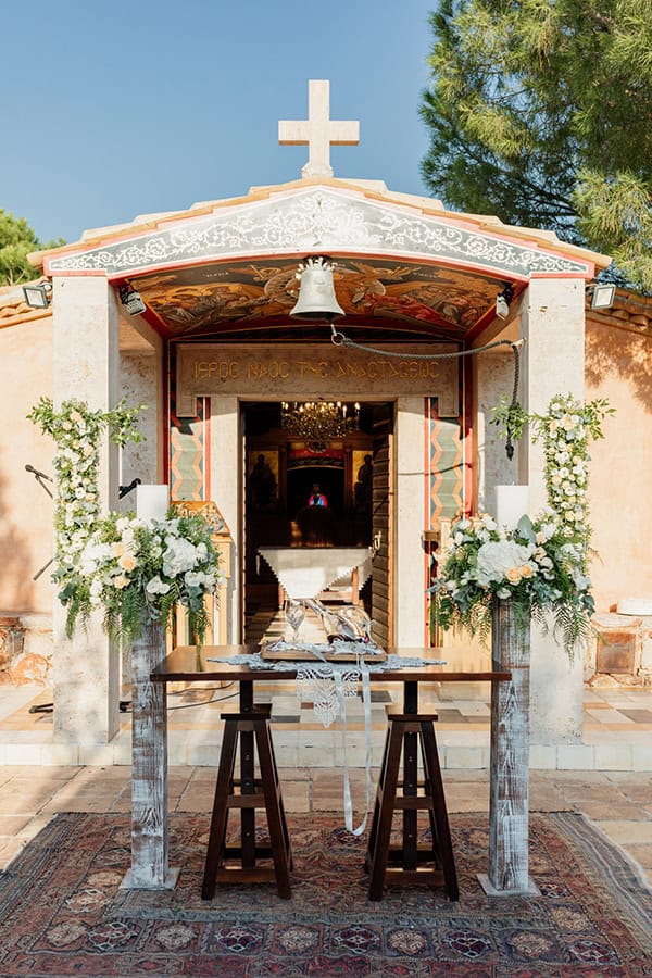 chic-summer-wedding-ktima-laas-peach-roses-white-lycianthous_09