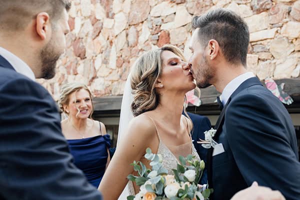 chic-summer-wedding-ktima-laas-peach-roses-white-lycianthous_29x