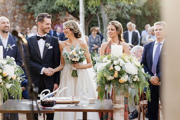 chic-summer-wedding-ktima-laas-peach-roses-white-lycianthous_34